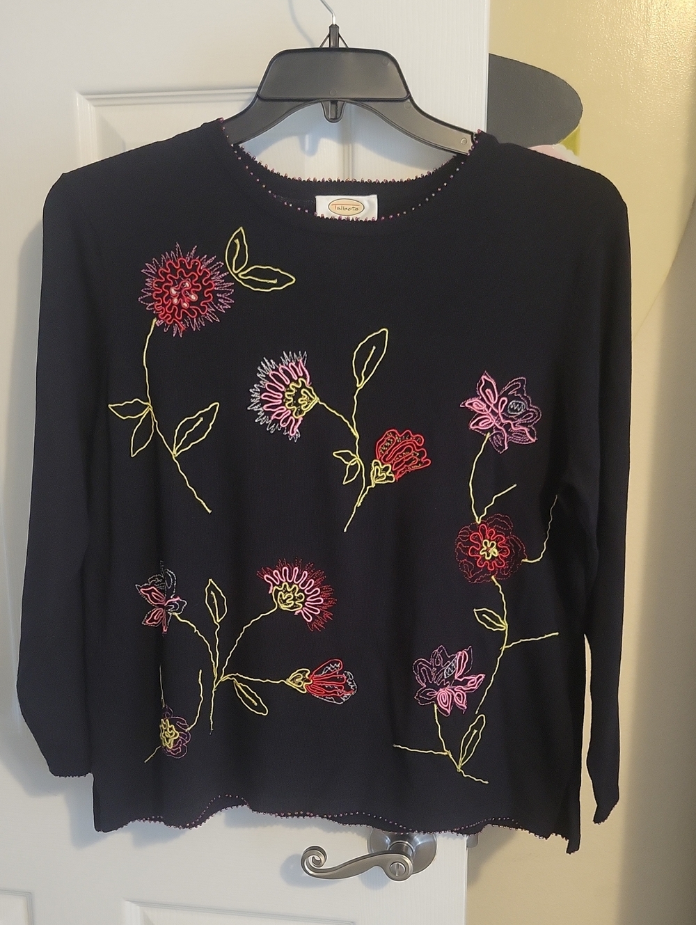 Talbots SzX Black Pullover top with Multicolor Floral Embroidery Beaded Trim